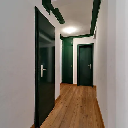Apartment Chesa Cuntainta - St. Moritz